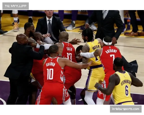 黄蜂109-99击败火箭 年轻核心率队将连胜扩大至八场 黄蜂109-99击败火箭 年轻核心率队将连胜扩大至八场